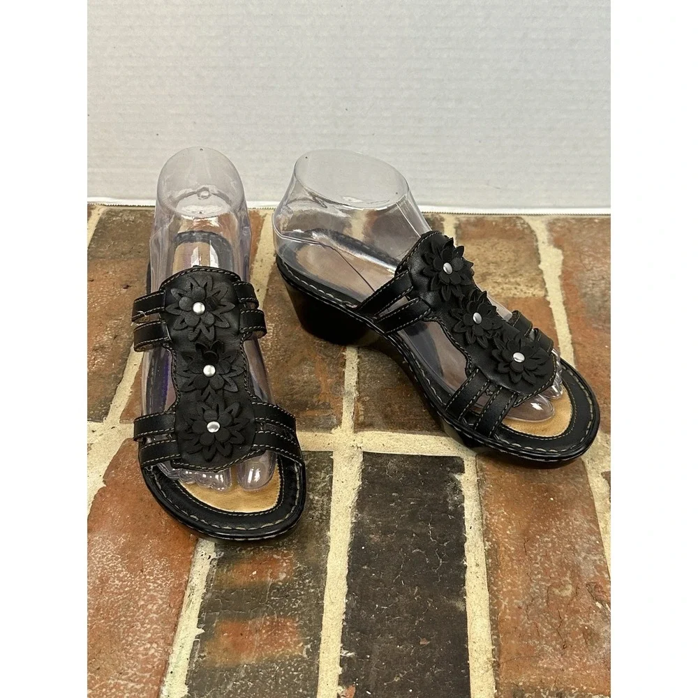 BORN Black Leather Wedge Heels Sandals‎ Flower Slide Open Toe Women's 7